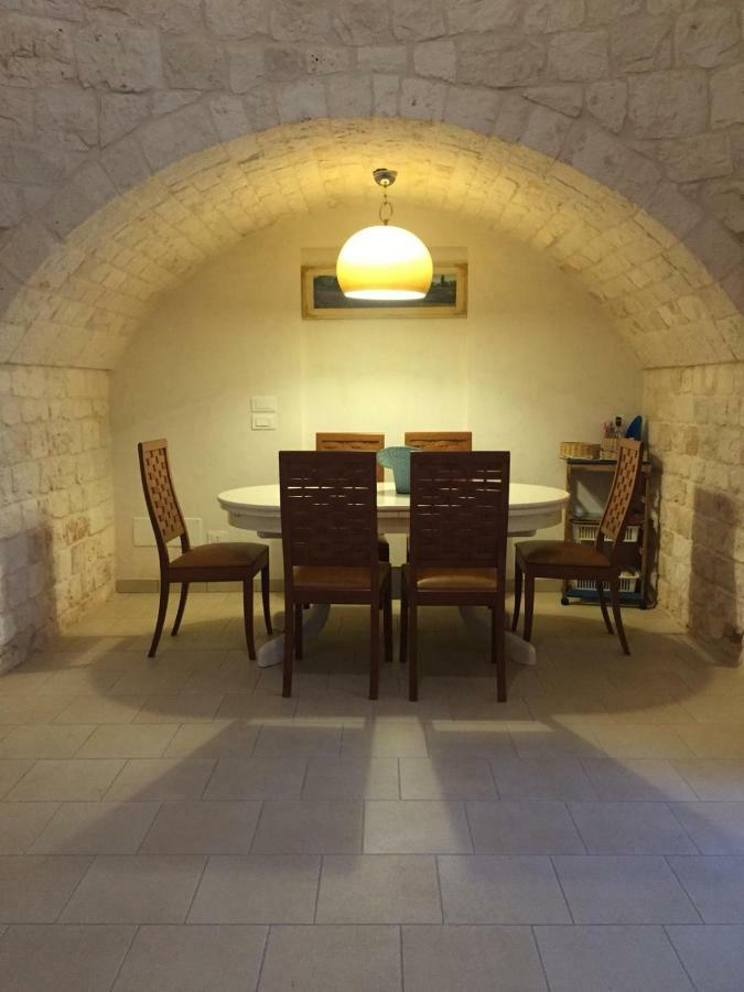 치스테르니노 Trullo Alto Salento 빌라 외부 사진